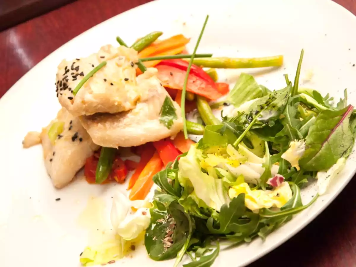 Peste delicios cu legume