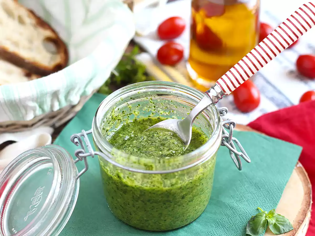 Pesto verde - pesto alla genovese - poza 6