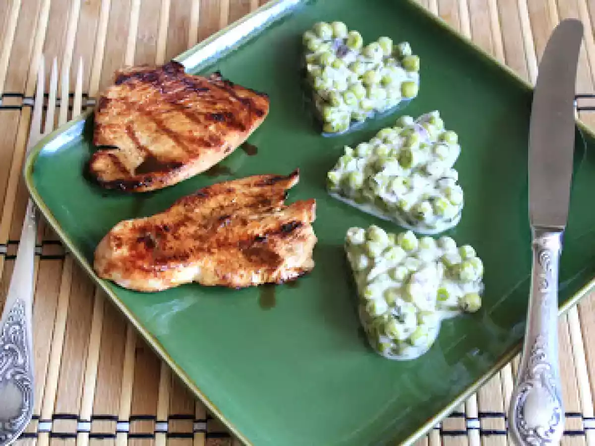 Piept de curcan cu garnitura de mazare - poza 2