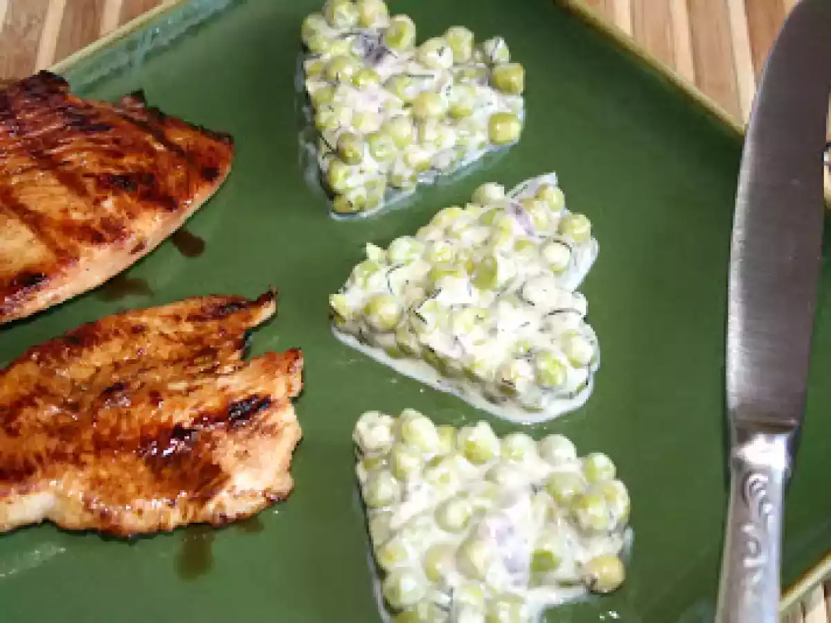 Piept de curcan cu garnitura de mazare - poza 3