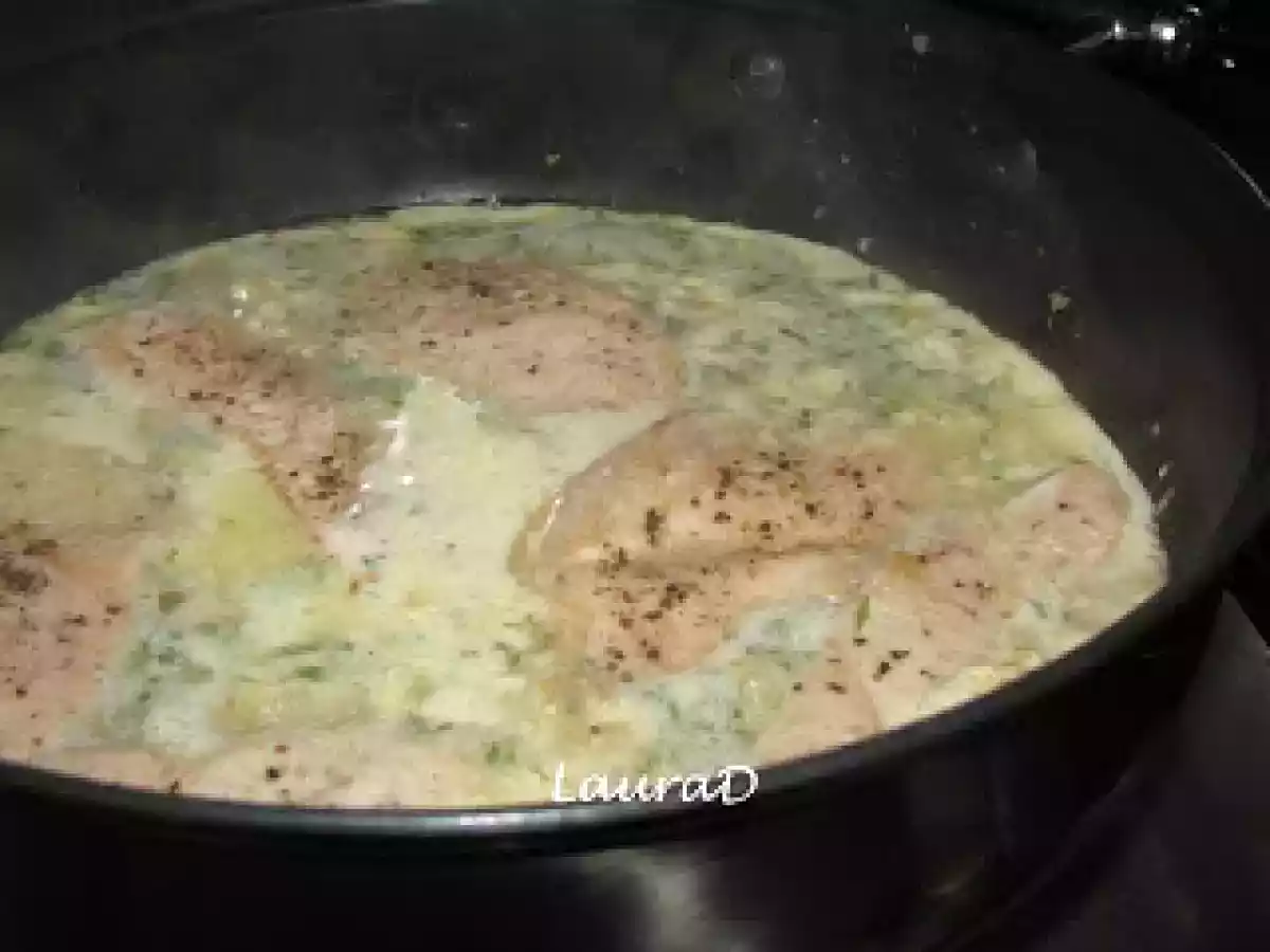 Piept de curcan cu sos cu mustar si tarhon - poza 4