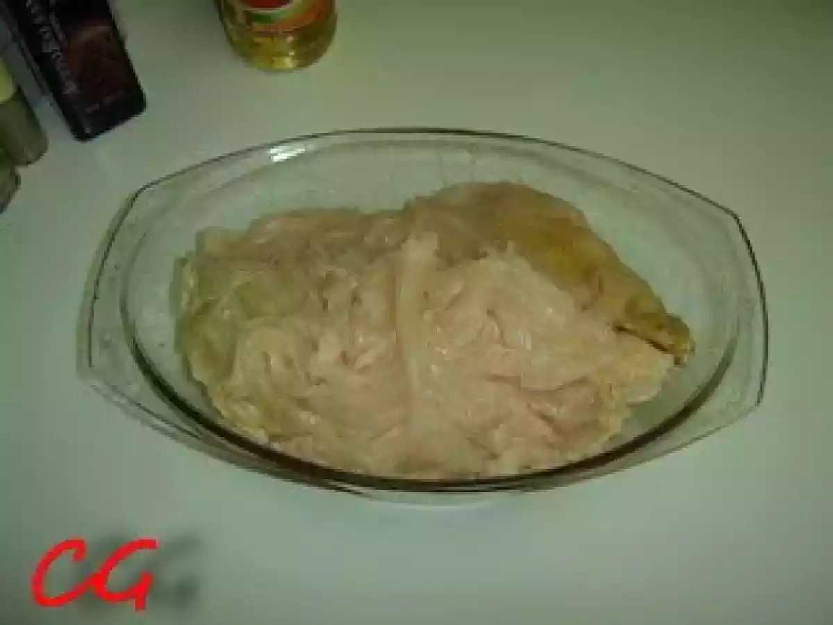 Piept de curcan invelit in foi de varza acra - poza 3