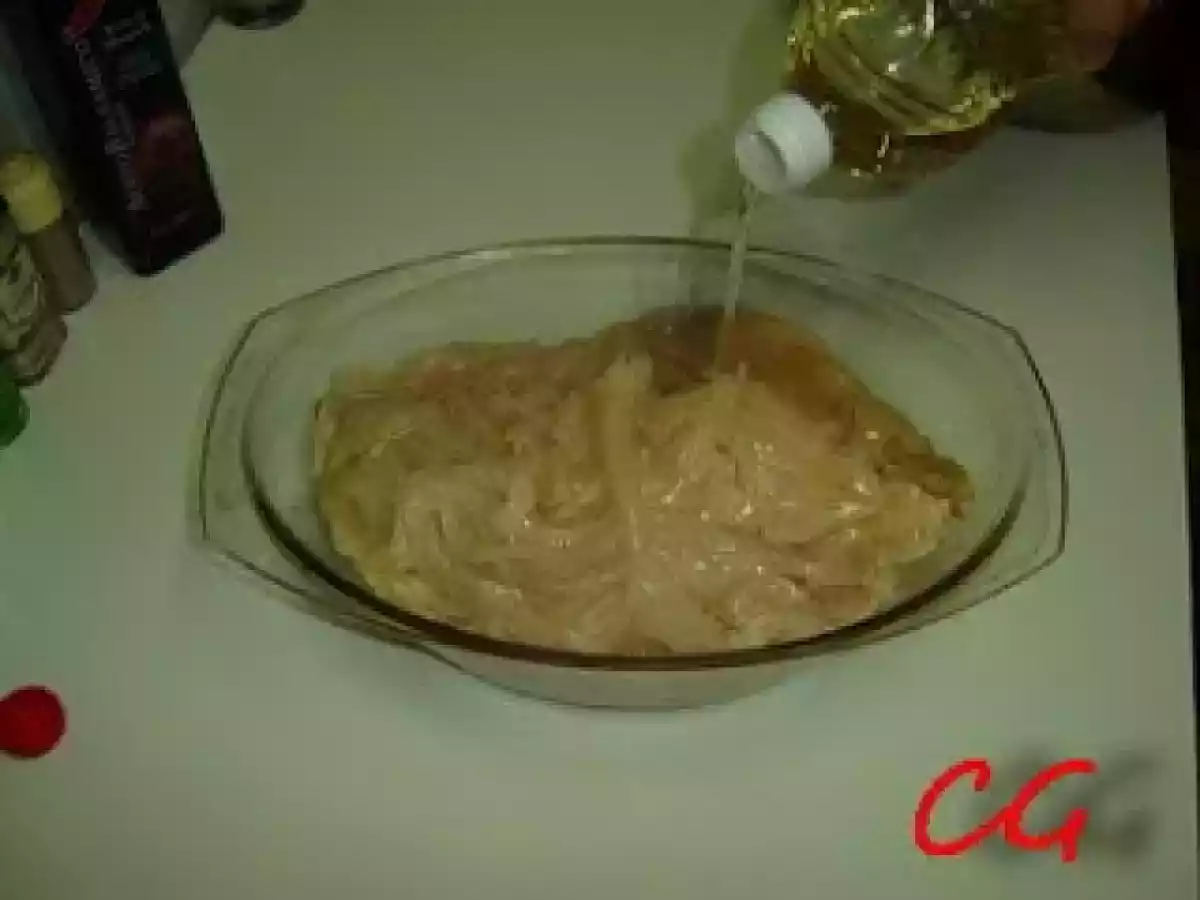 Piept de curcan invelit in foi de varza acra - poza 4