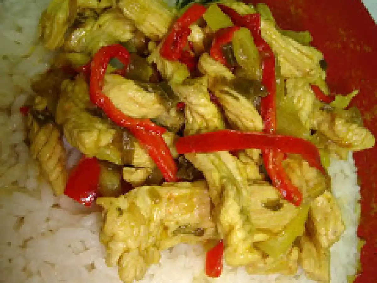 Piept de curcan picant cu orez si curry