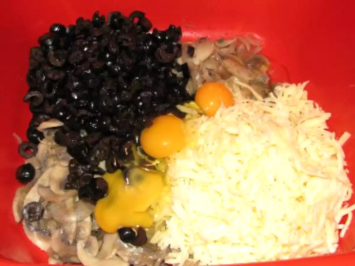 Piept de curcan umplut cu ciuperci, masline si cascaval - poza 11