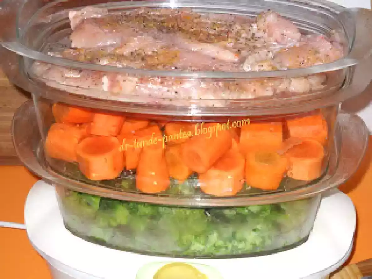 Piept de pui cu legume gatite la steamer (aparat de gatit cu aburi) - poza 3