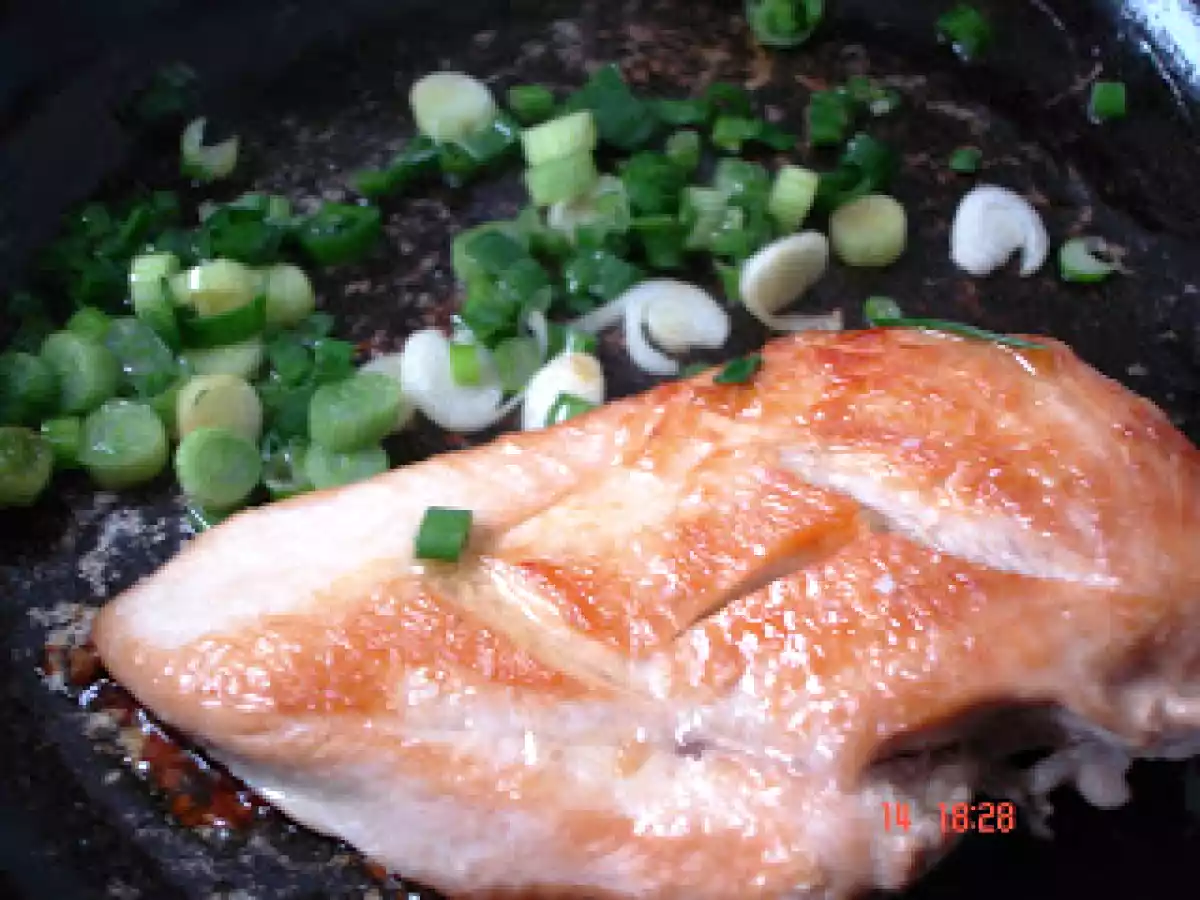 PIEPT DE PUI CU OREZ - poza 4