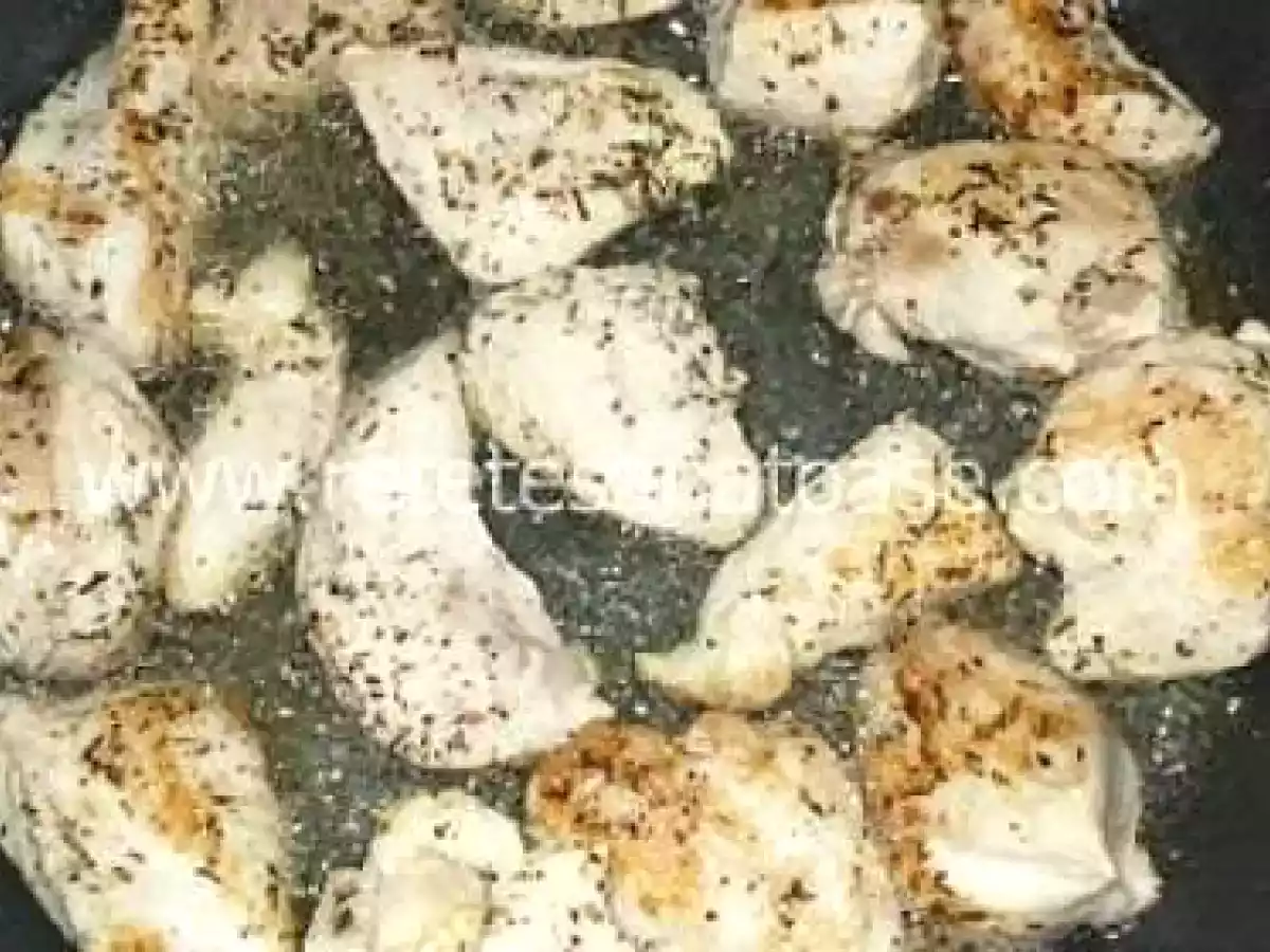 Piept de pui cu smantana si ciuperci - poza 2