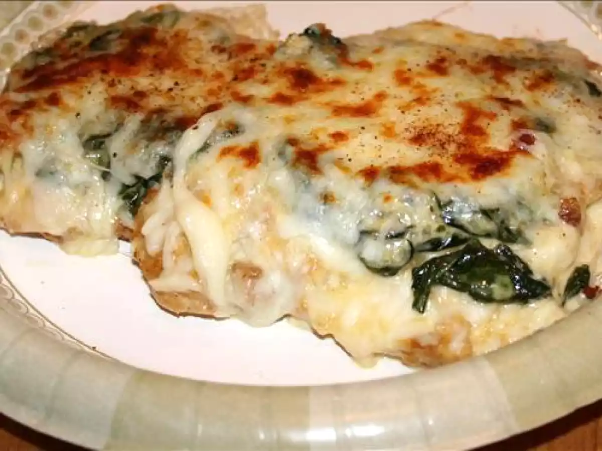 Piept de pui cu spanac si mozzarella