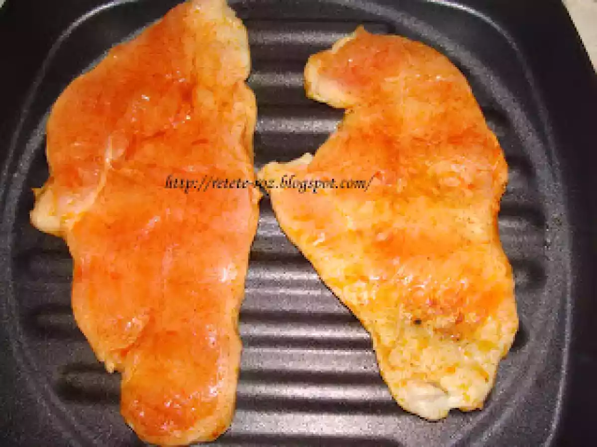 Piept de pui grillat cu legume si sos Bechamel - poza 6