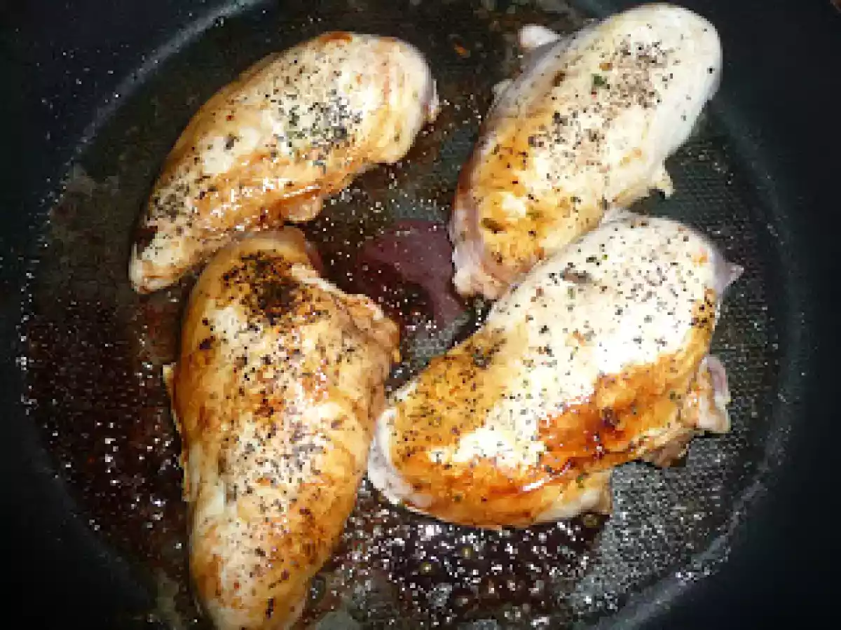 Piept de pui la tigaie - poza 2