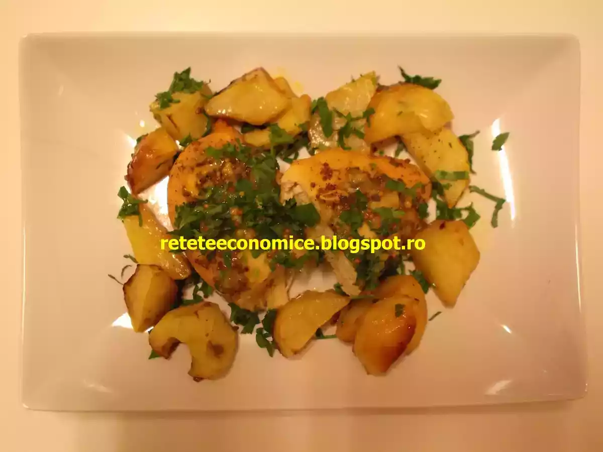 Piept de pui marinat cu cartofi copti - poza 3