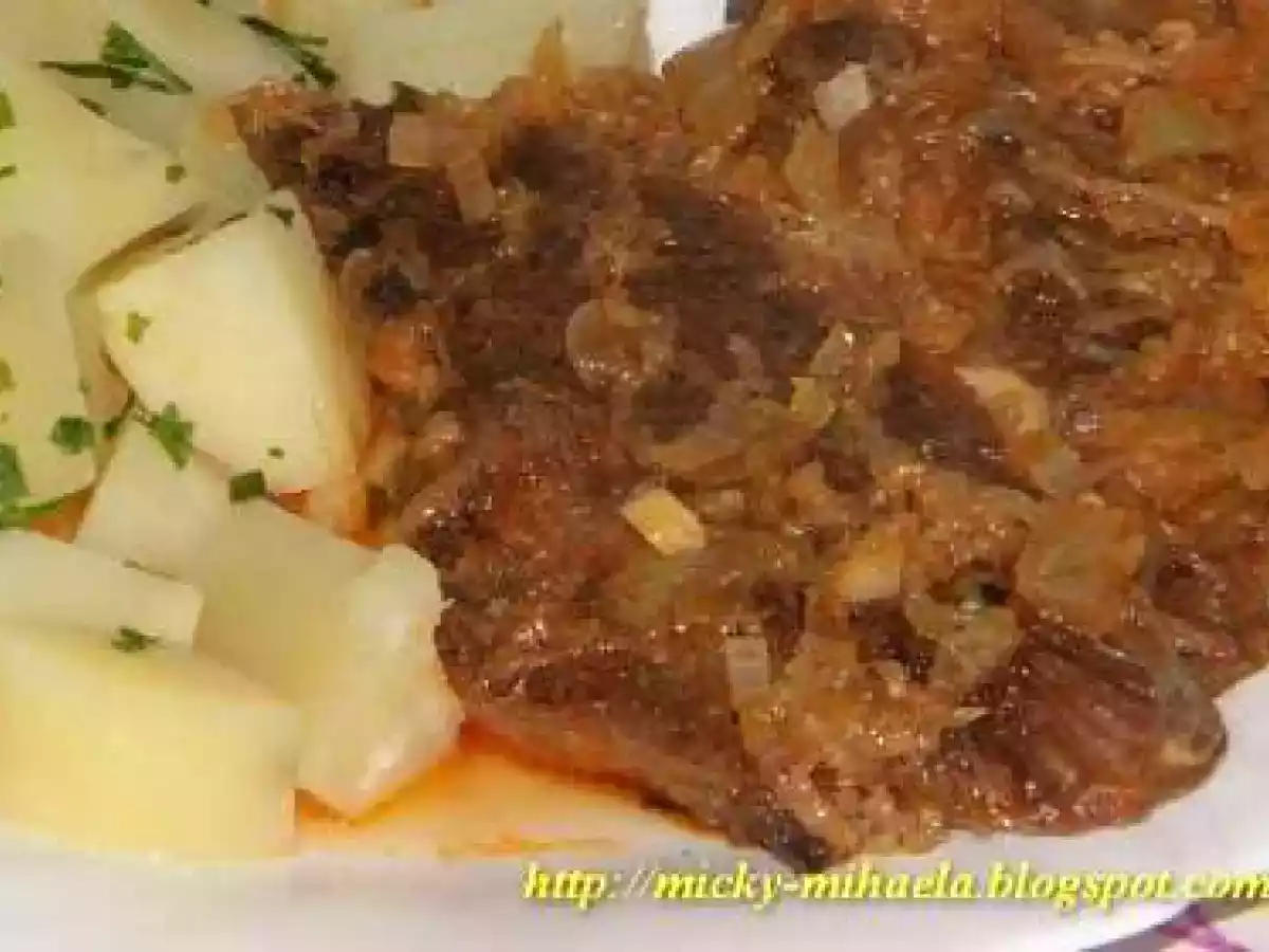 Piept de rata in sos picant