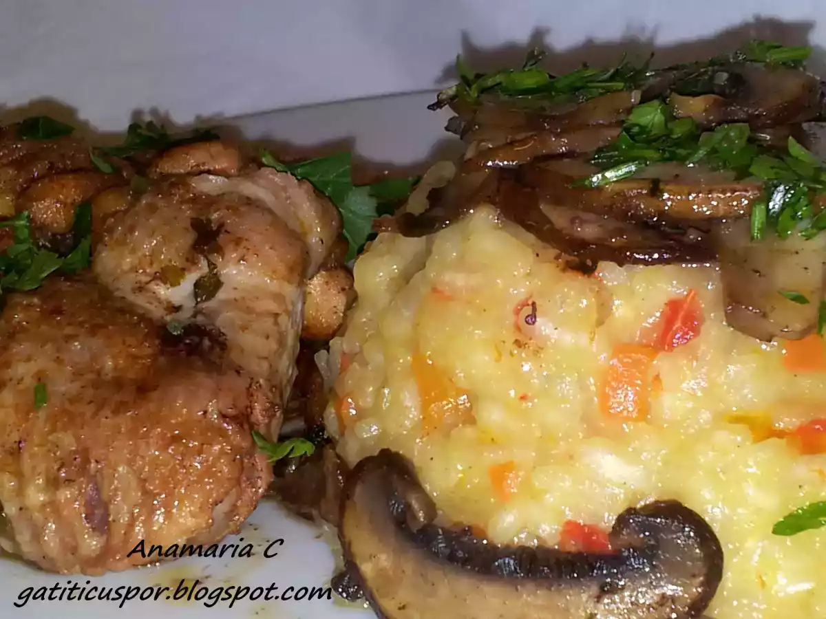 Pilaf cu ciuperci si aripioare de pui la cuptor