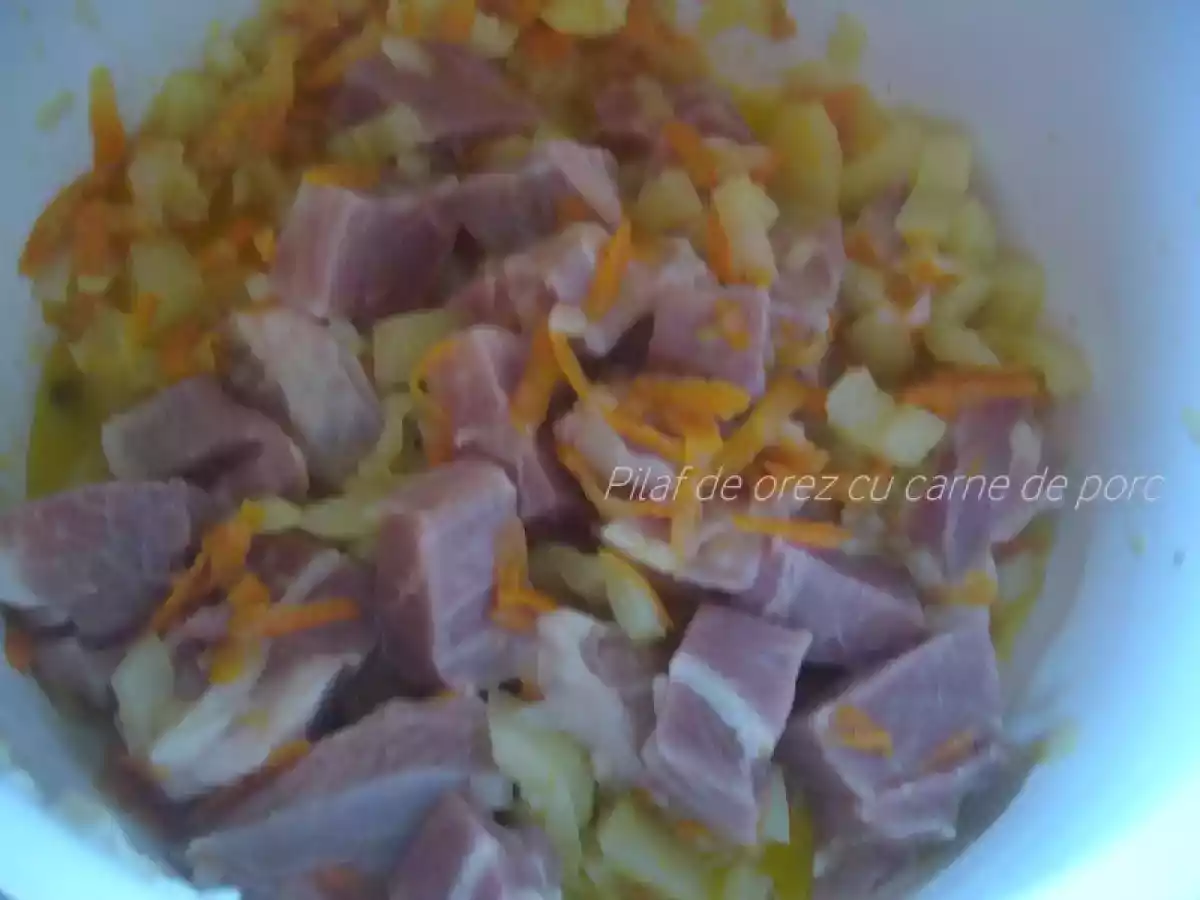 Pilaf de orez cu carne de porc - poza 4