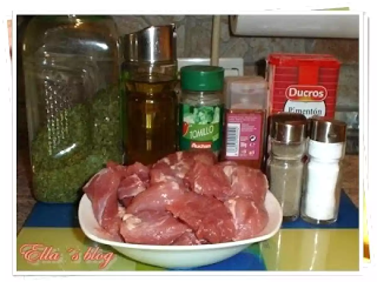 Pinchos morunos (Frigarui de porc marinate) - poza 2