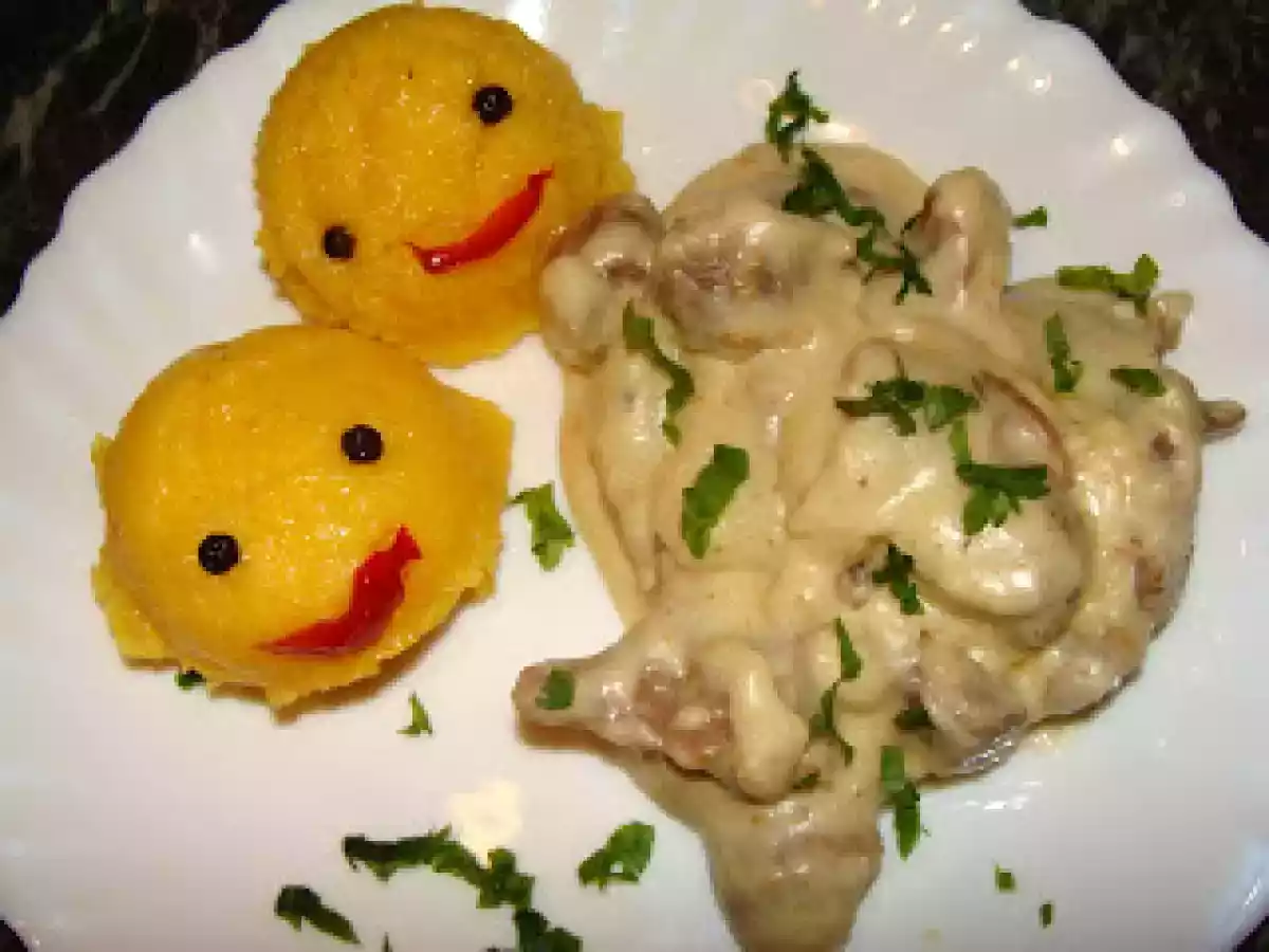 Pipote cu smantana a la Suceava