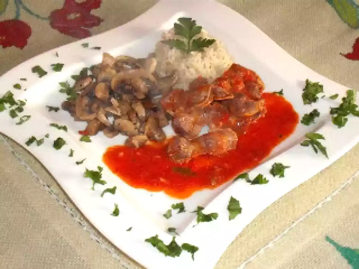 Pipotele cu sos si garnitura de ciuperci sotate - poza 3