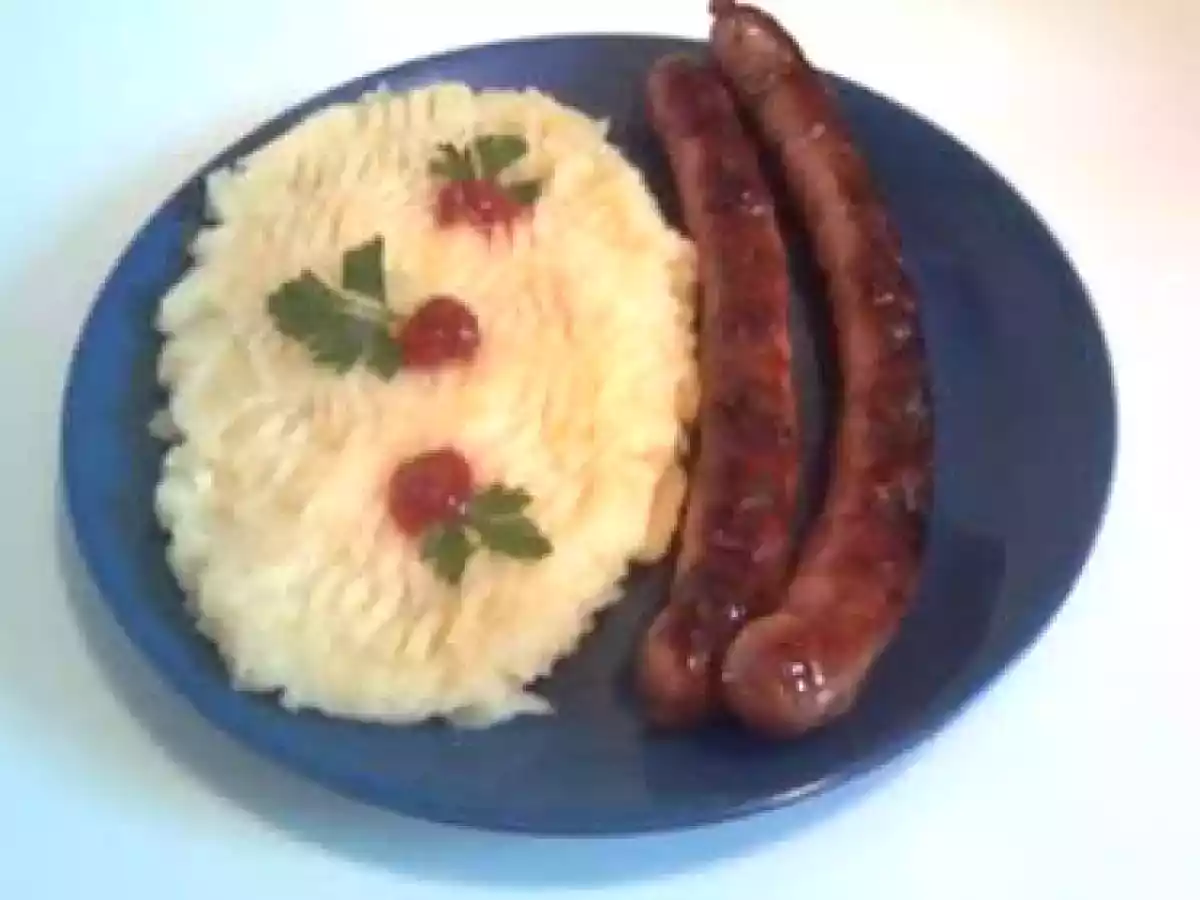 Piure de cartofi cu carnaciori - poza 2