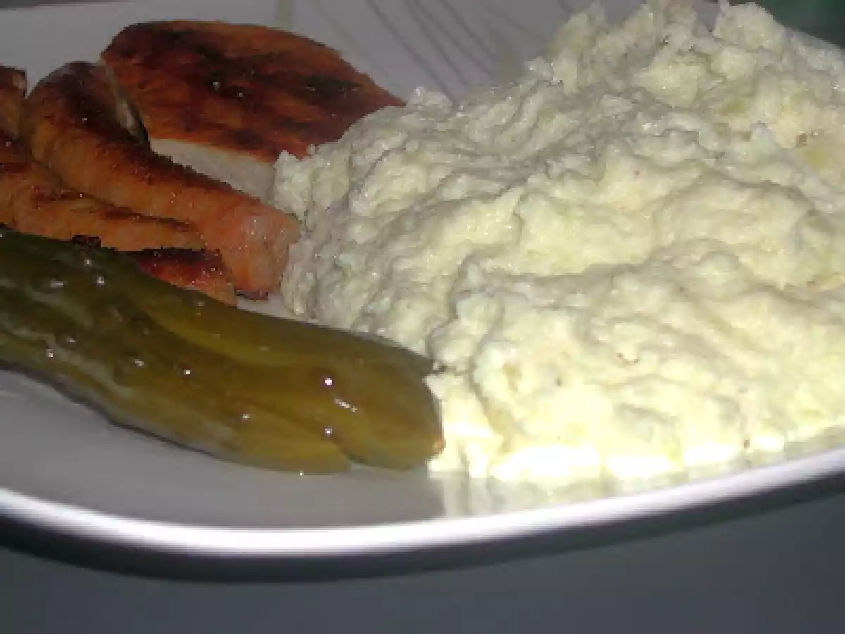 Piure de cartofi cu unt si ricotta