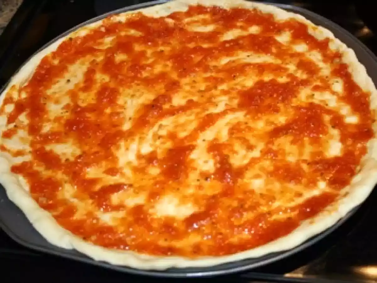 Pizza ca la pizzerie - poza 4