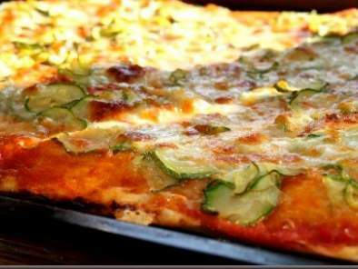 Pizza con zucchine (dovlecei) - poza 8