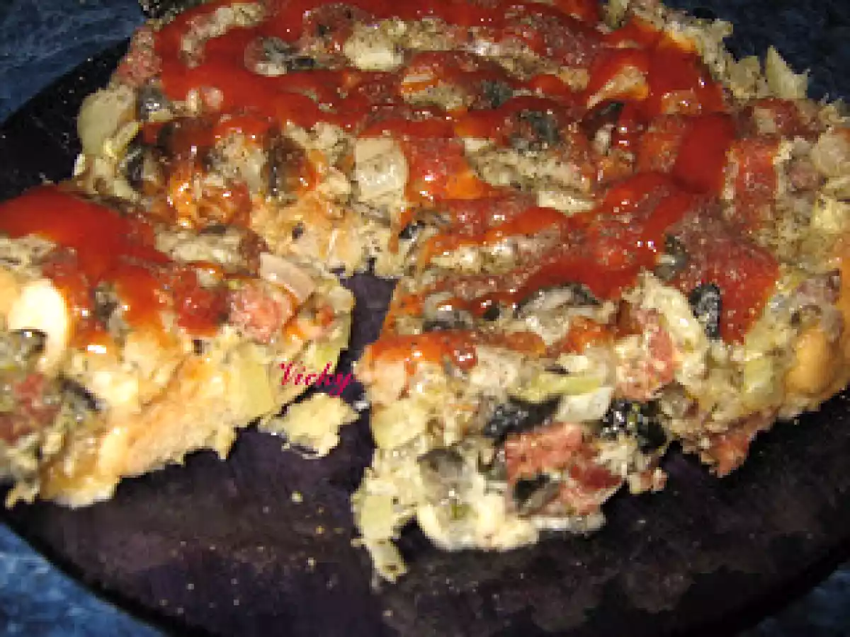 Pizza cu blat de paine, la cuptorul cu microunde - poza 2