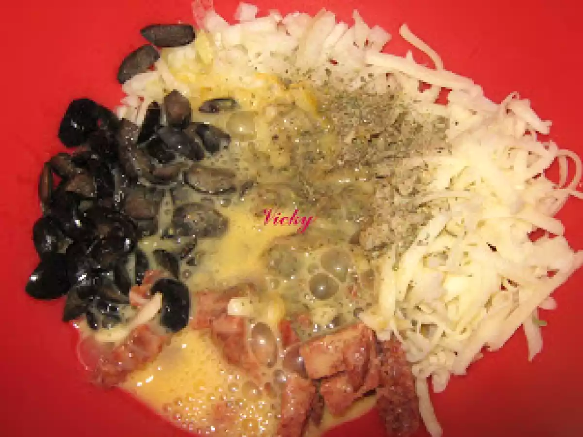 Pizza cu blat de paine, la cuptorul cu microunde - poza 7