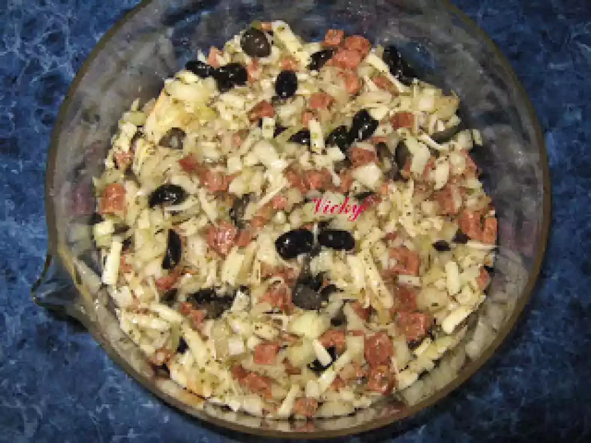 Pizza cu blat de paine, la cuptorul cu microunde - poza 9