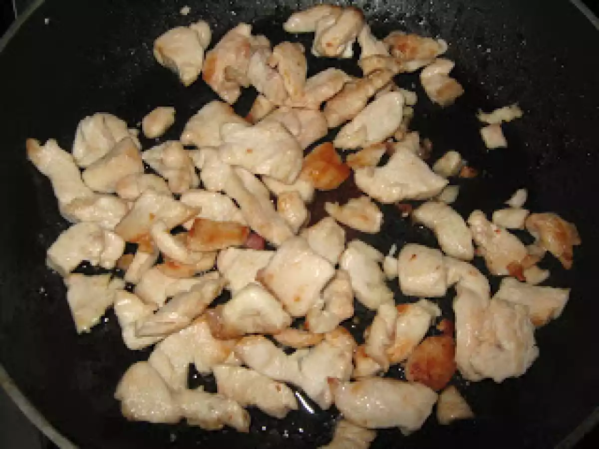 Pizza cu piept de pui - poza 3