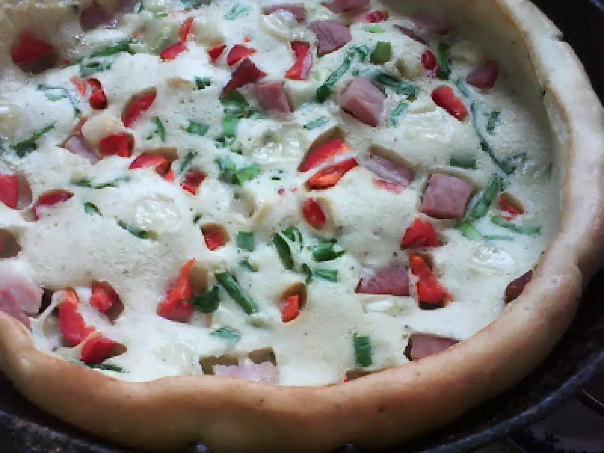 Pizza usoara si rapida - din aluat de clatite - poza 2