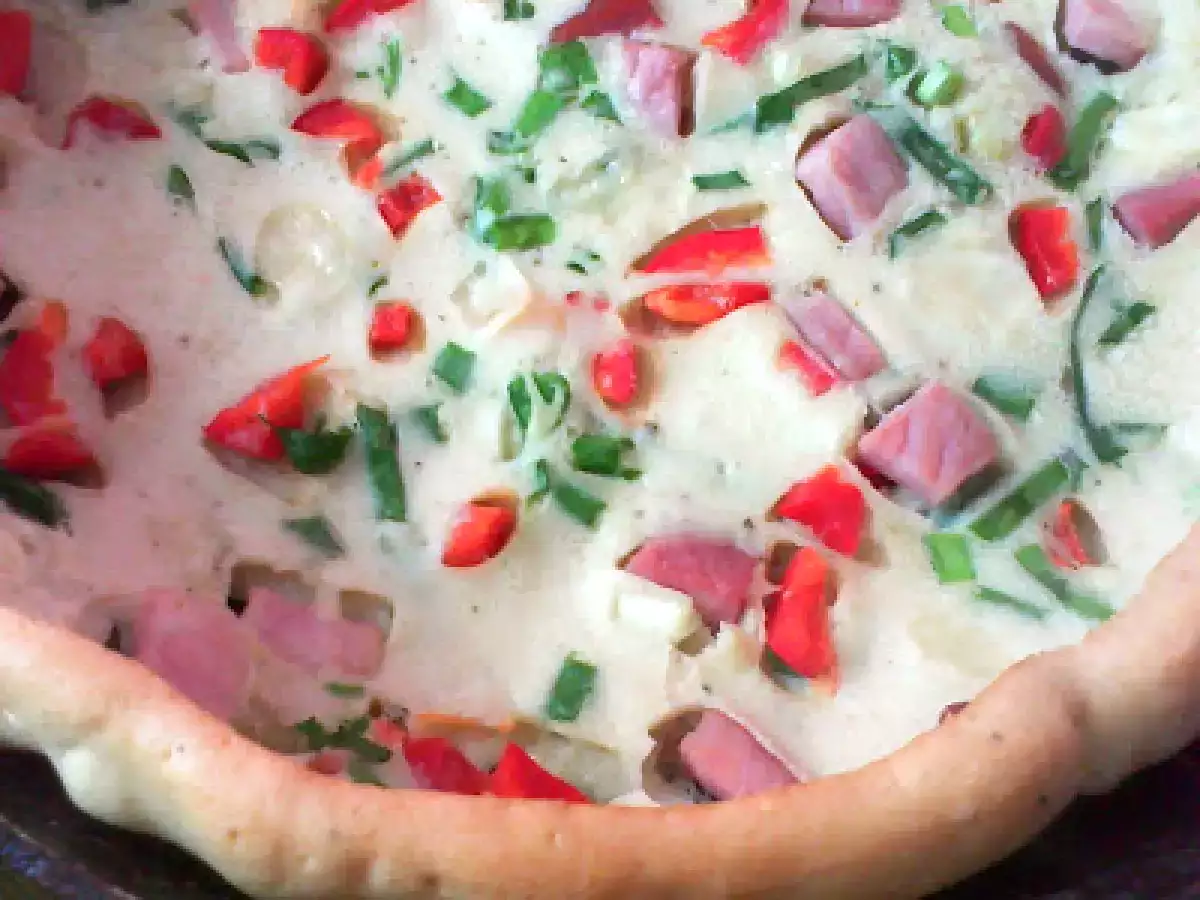 Pizza usoara si rapida - din aluat de clatite - poza 3