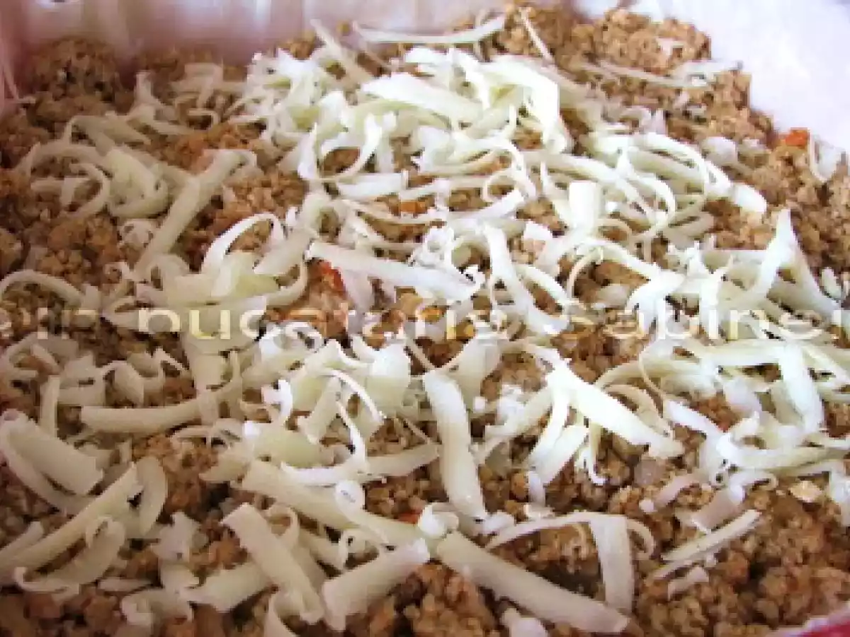 PLACINTA CU BERE SI CARNE - poza 2