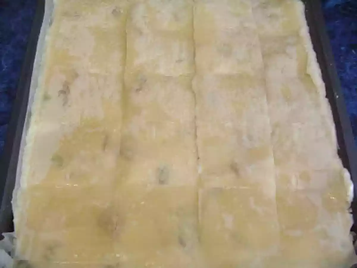 Placinta cu branza dulce si stafide - poza 5