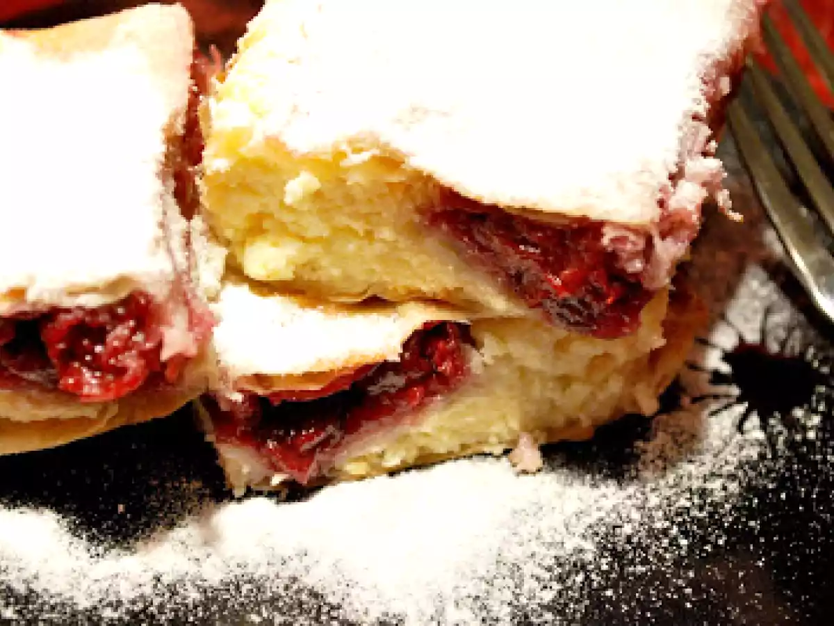 Placinta cu branza dulce si visine - poza 2