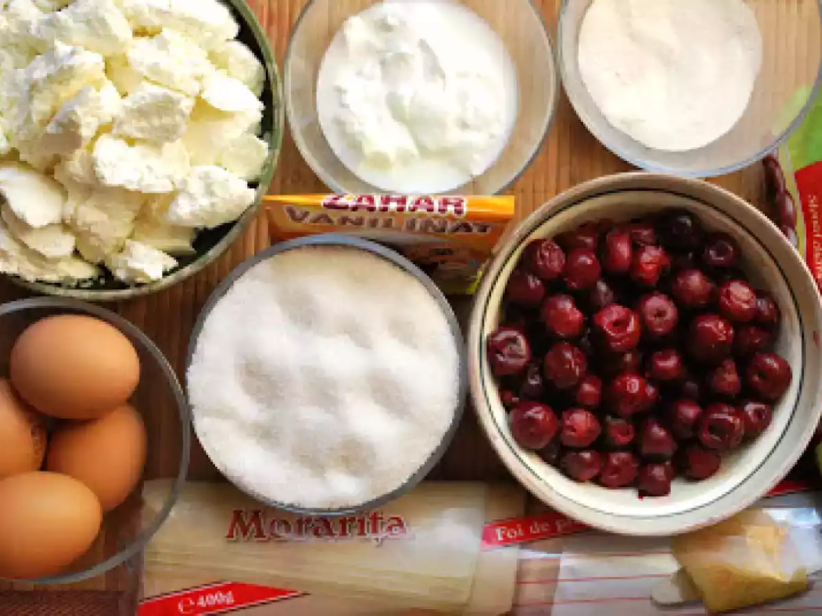 Placinta cu branza dulce si visine - poza 3