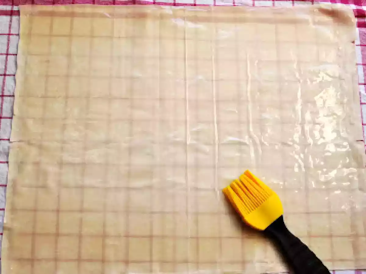 Placinta cu branza dulce si visine - poza 7