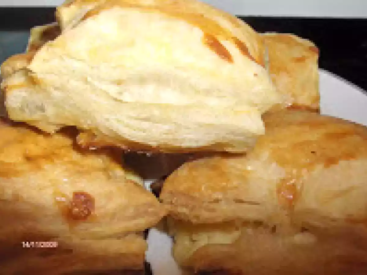 Placinta cu branza si...alte saraturi - poza 3