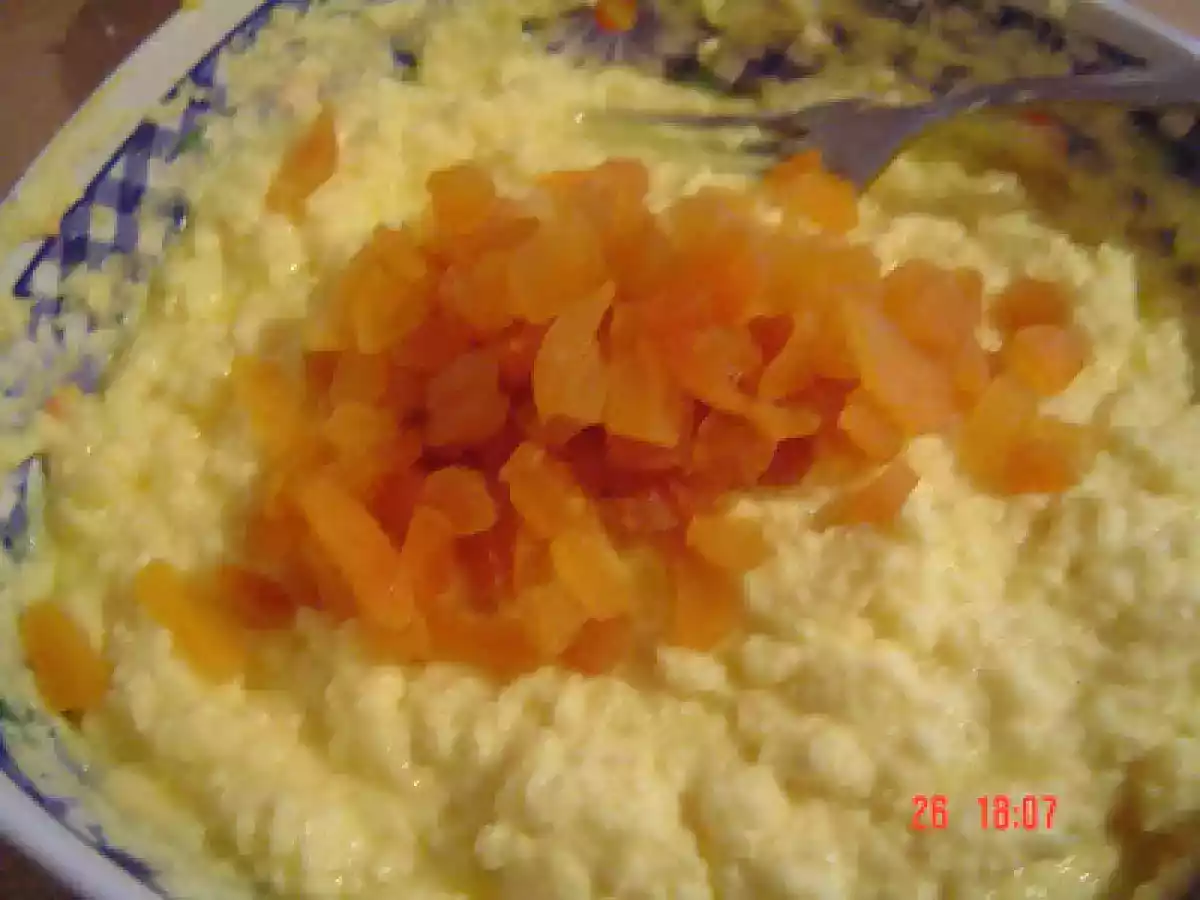 Placinta cu branza si caise uscate - poza 2