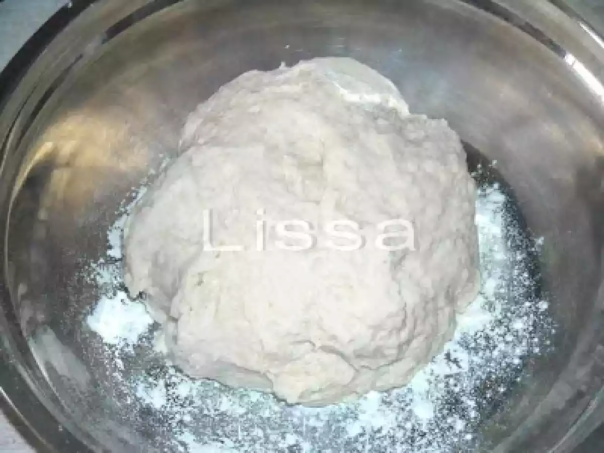 Placinta cu carne si ciuperci - poza 2