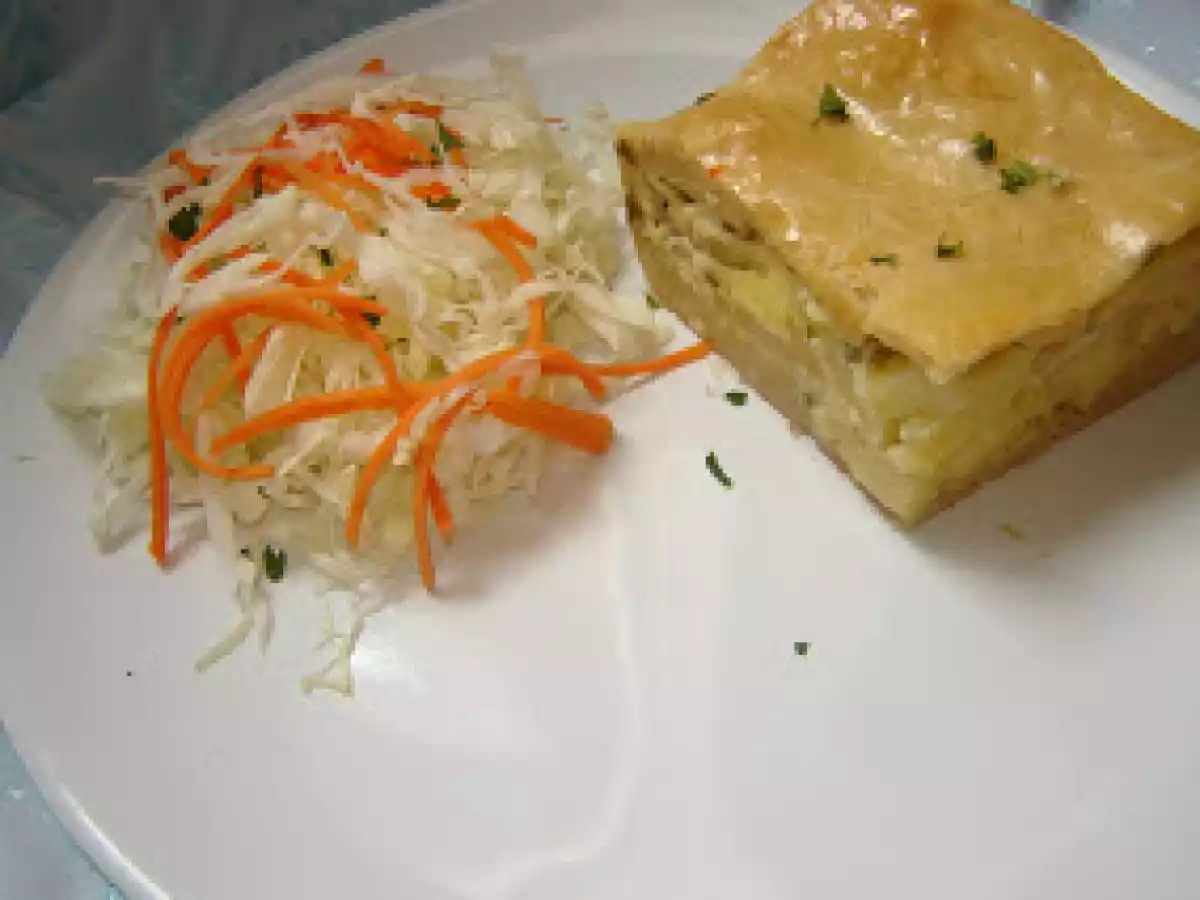 Placinta cu cartofi si smantana - poza 2