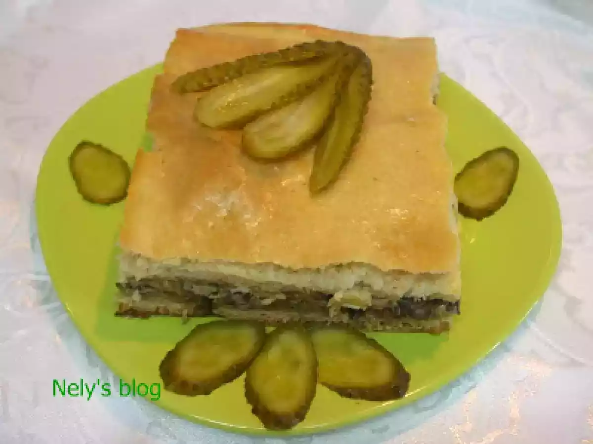 PLACINTA CU CIUPERCI