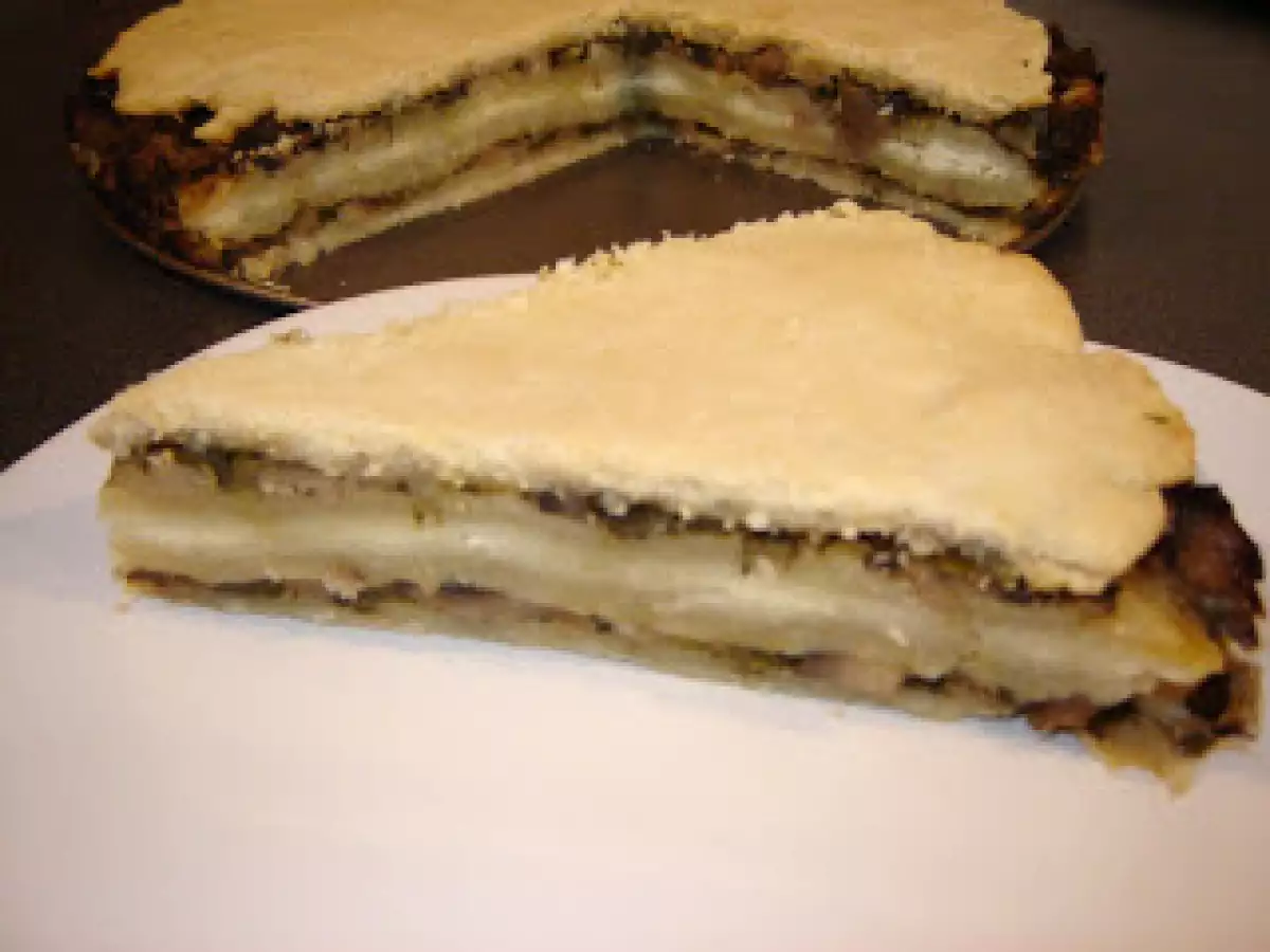 Placinta cu ciuperci, ceapa verde si telemea - poza 3