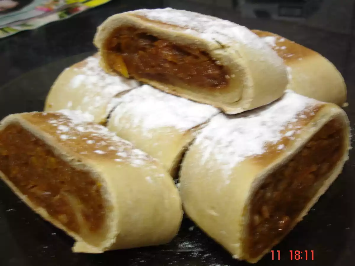 Placinta cu dovleac si stafide