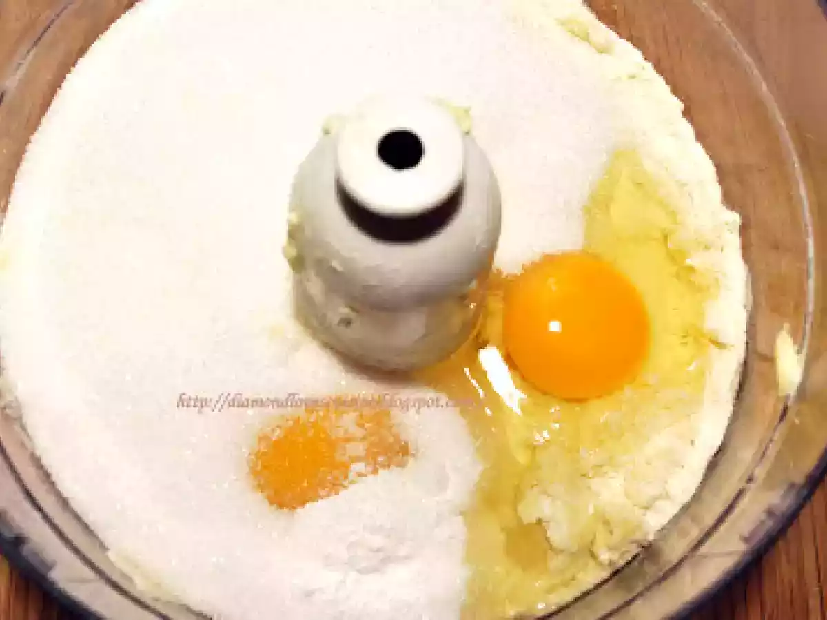 Placinta cu gutui si gem de caise - poza 6