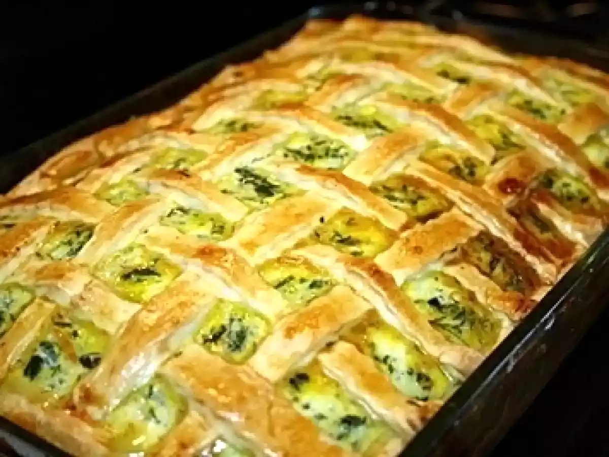 Placinta cu spanac si aluat de casa - poza 3