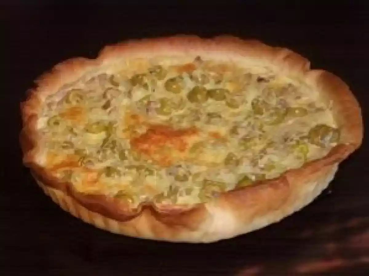 Placinta cu ton si masline