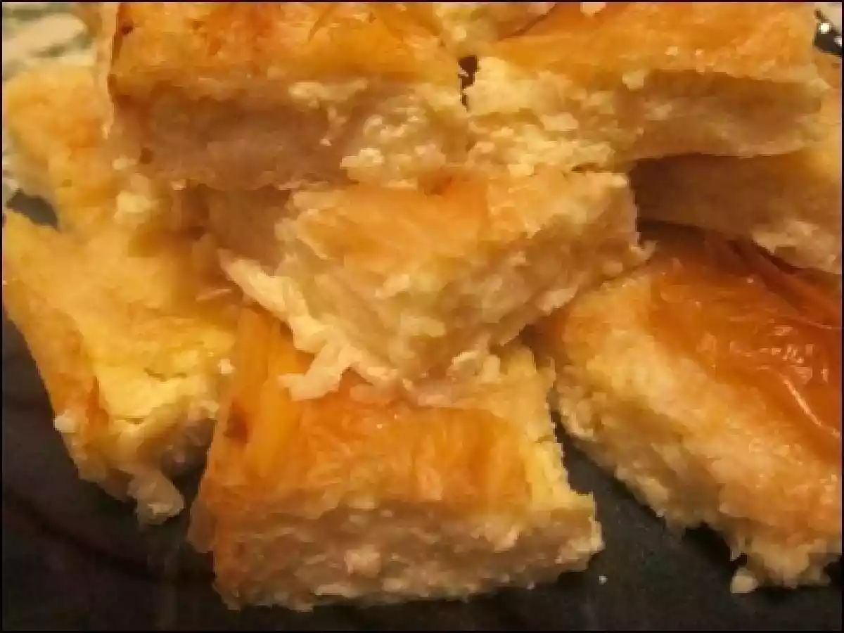 Placinta cu urda si branza de vaci