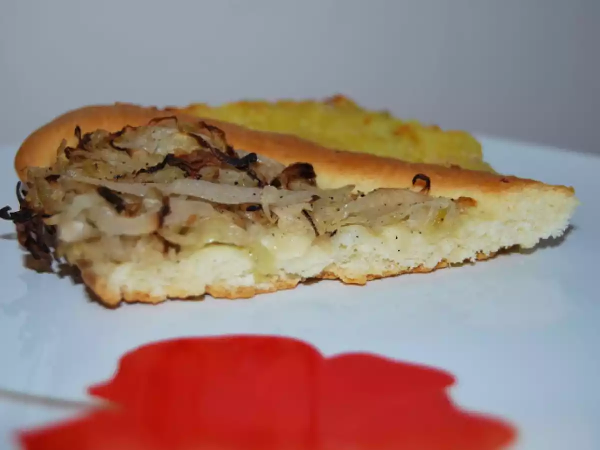 Placinta cu varza acra si cartofi - poza 3