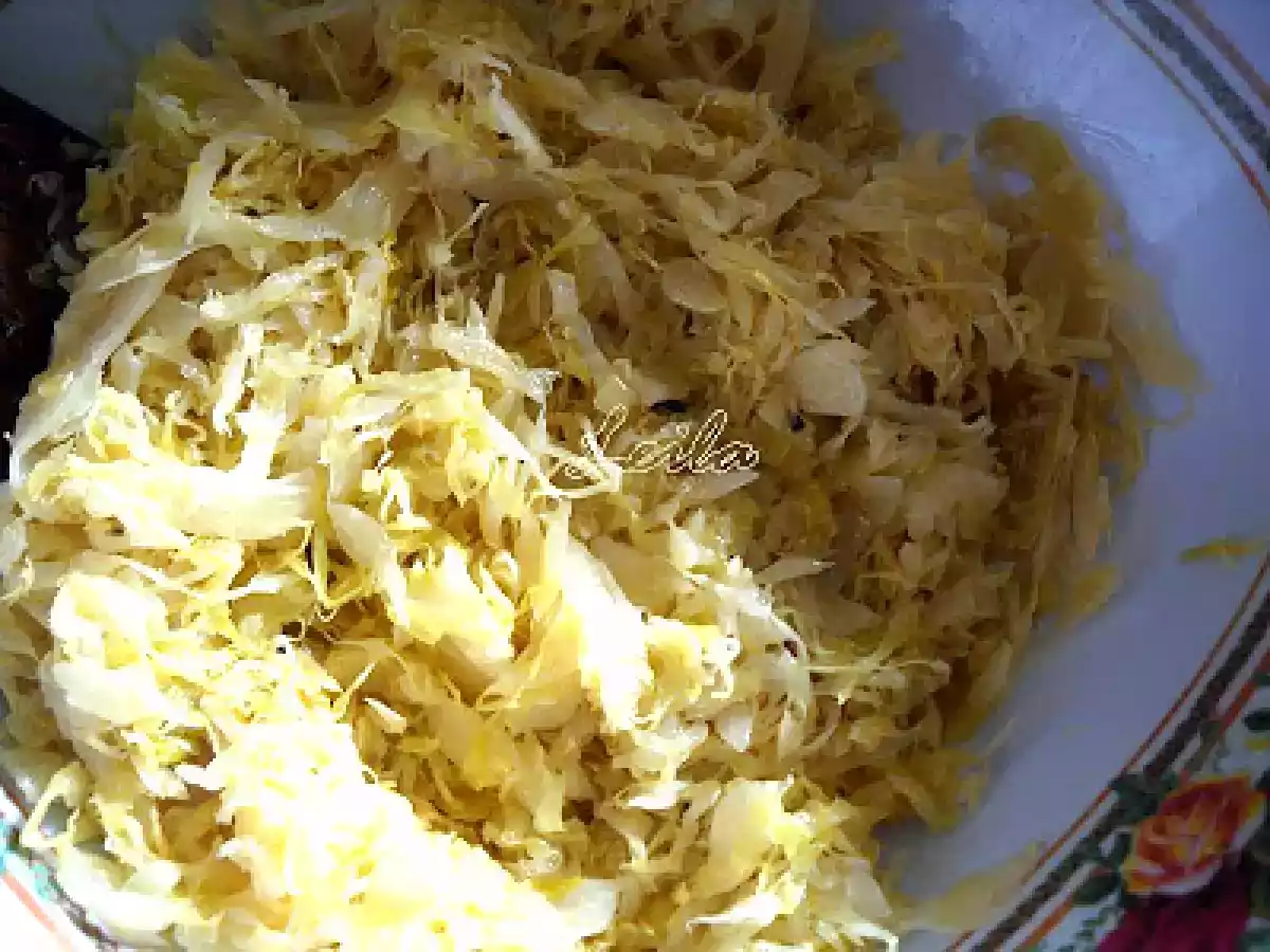 Placinta cu varza si cartofi de post - poza 3